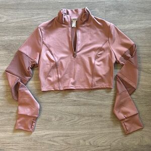 Cropped Athletic Pull Over 3/4 Zip